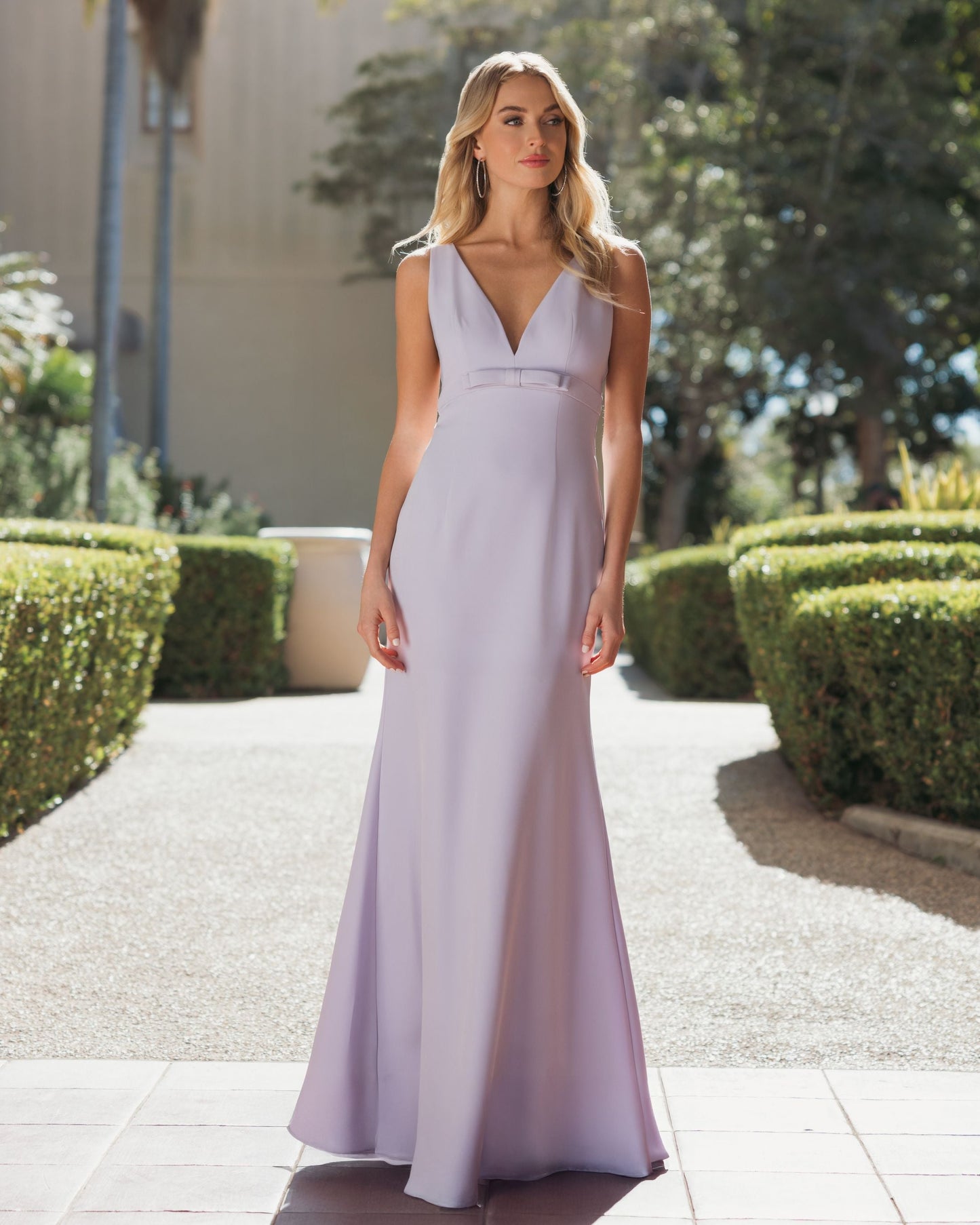 Purple Sleeveless V Neck Mermaid Gown With Bow