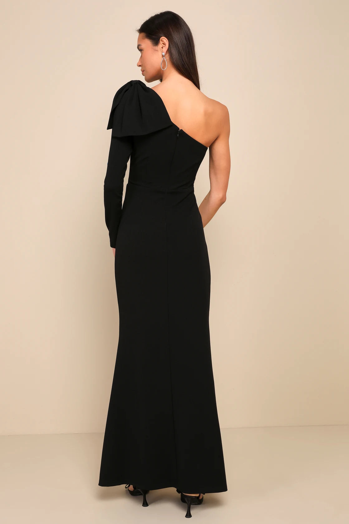 Sophisticated Poise Black Bow One-Shoulder Maxi Dress